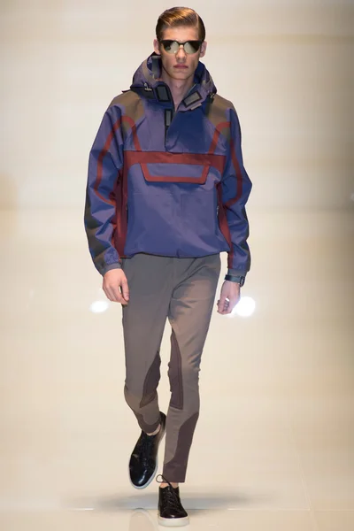 Look 5